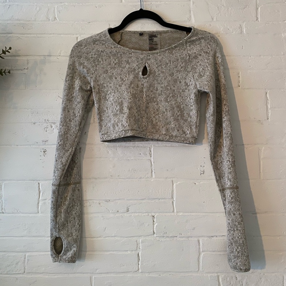 Gymshark set (long sleeve crop top and legging)